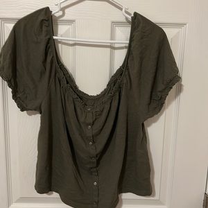 American Eagle Green Top